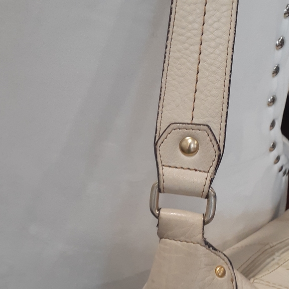 Fossil cream pebble leather shoulder bag - Picture 5 of 17